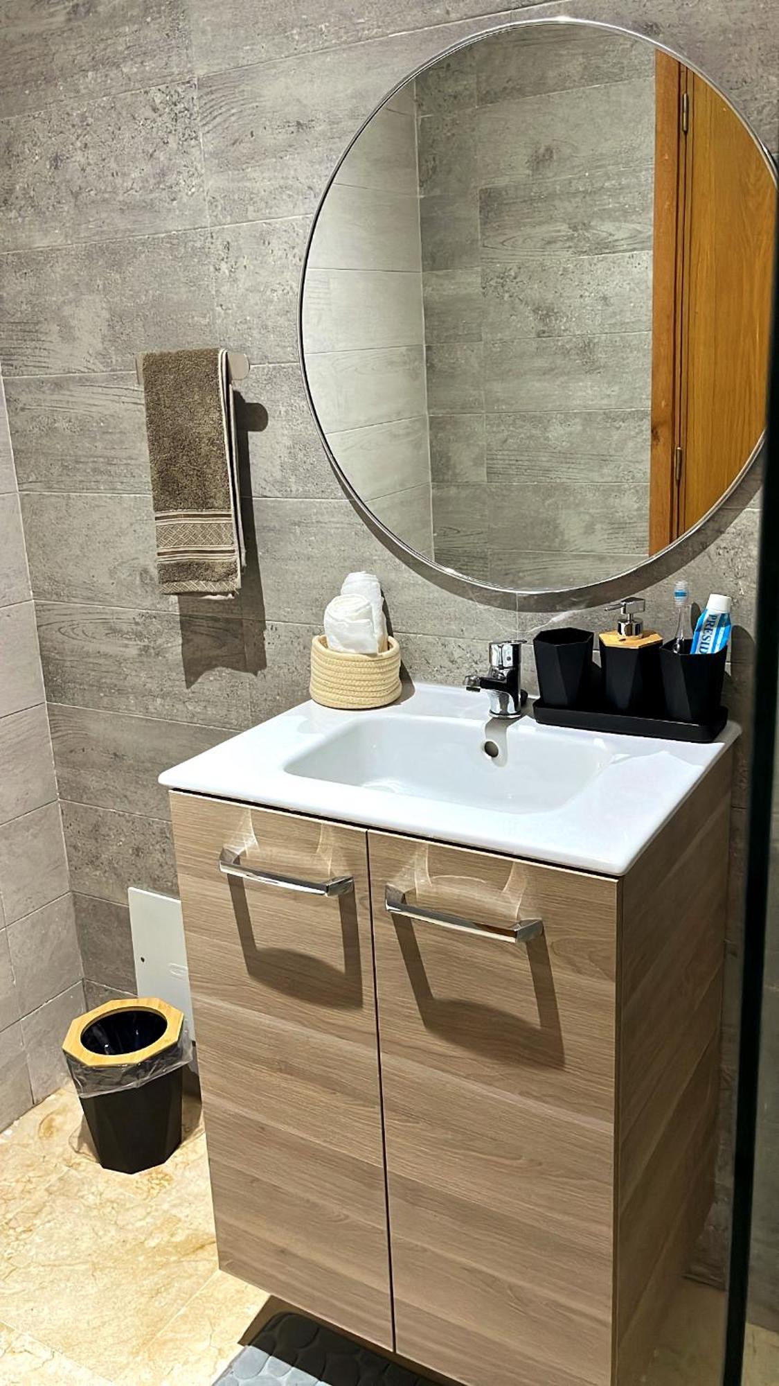 Elegant Appartement Avec Un Acces Piscine Jardin Parking Sous-Sol Et Wifi Haut Debit Fibre Optique Tanger Exterior foto