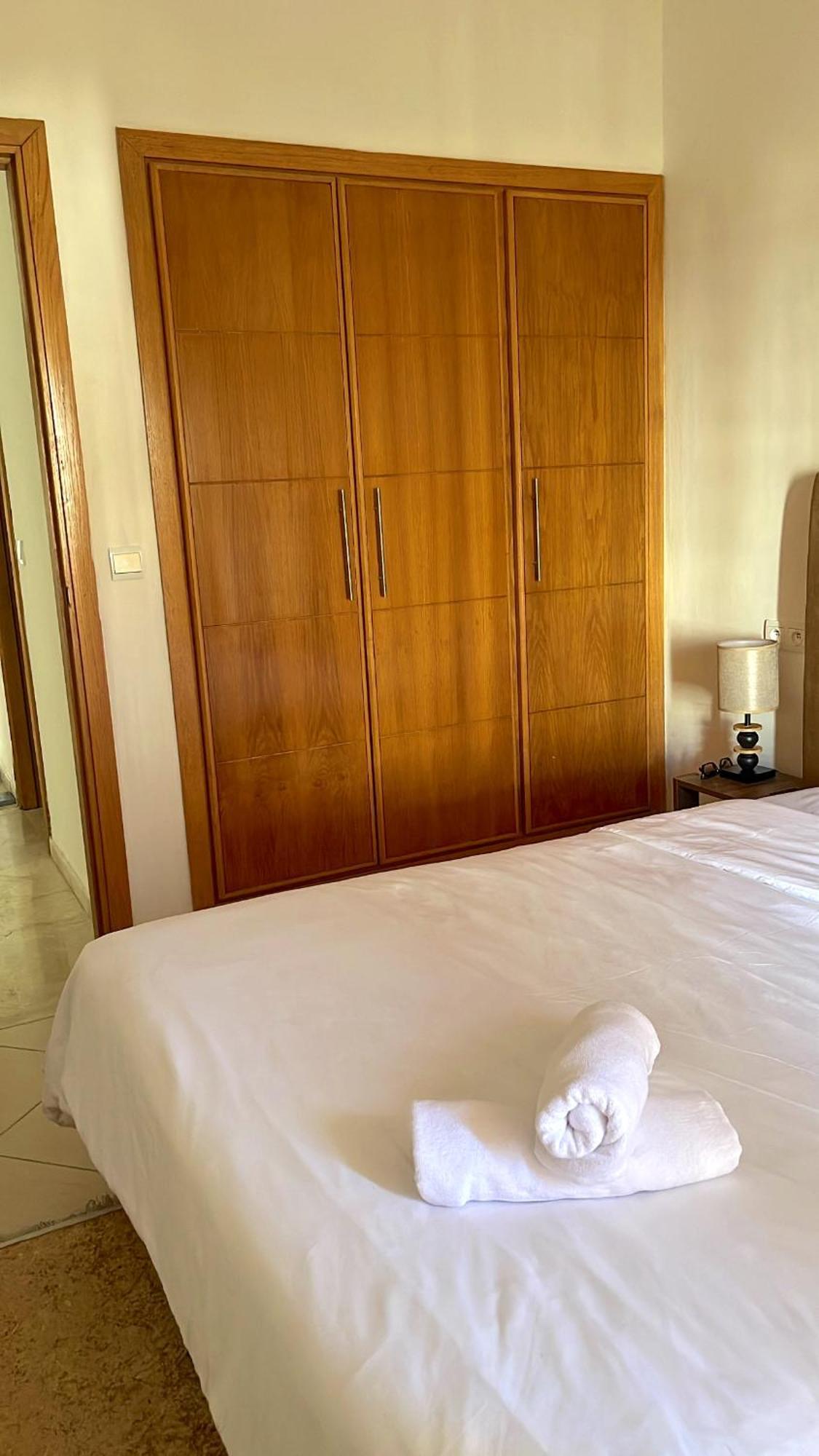 Elegant Appartement Avec Un Acces Piscine Jardin Parking Sous-Sol Et Wifi Haut Debit Fibre Optique Tanger Exterior foto