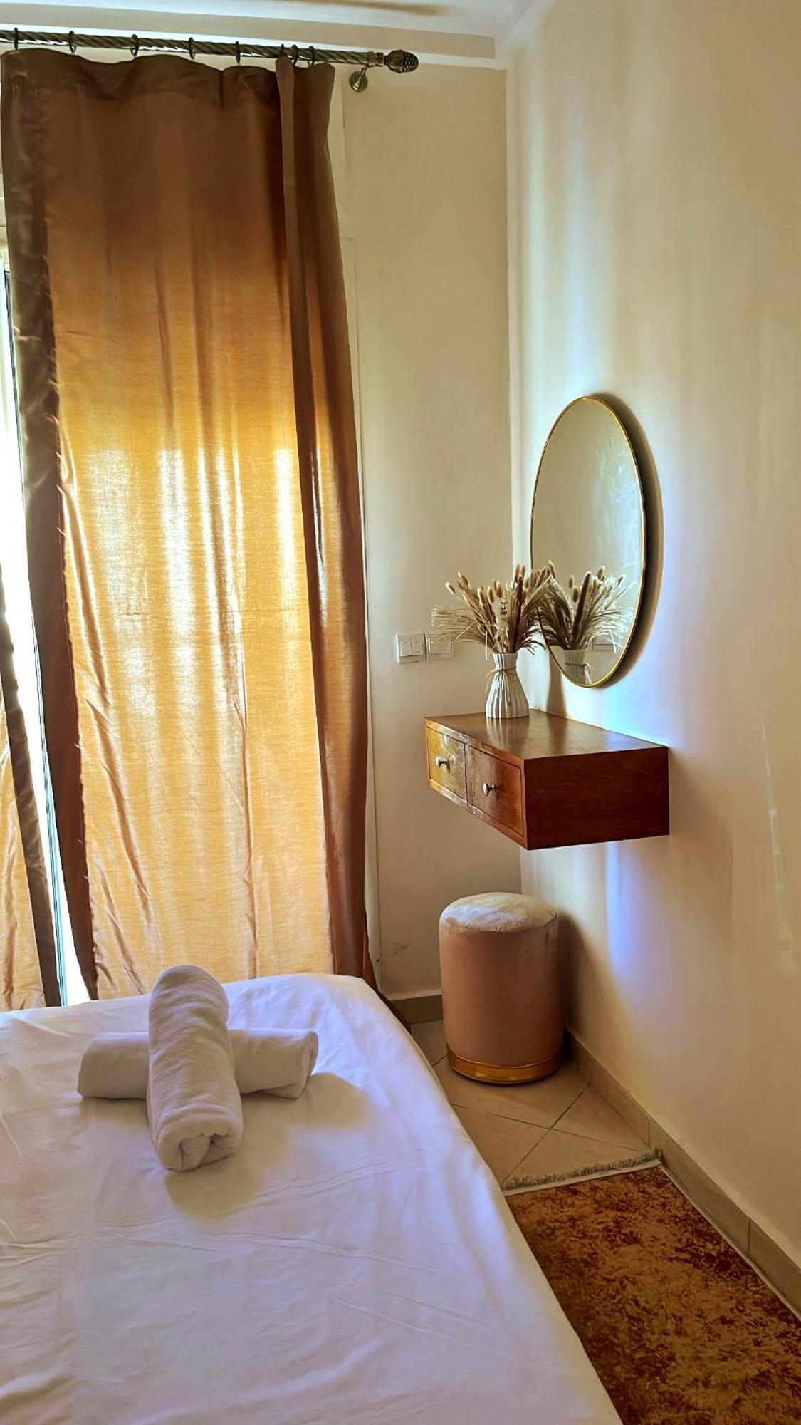 Elegant Appartement Avec Un Acces Piscine Jardin Parking Sous-Sol Et Wifi Haut Debit Fibre Optique Tanger Exterior foto